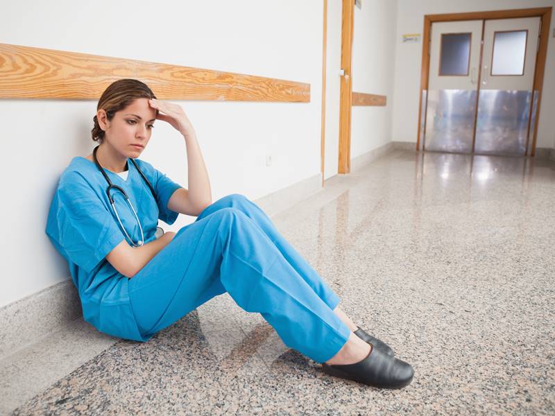 クリニックで働く看護師に多い悩み6選