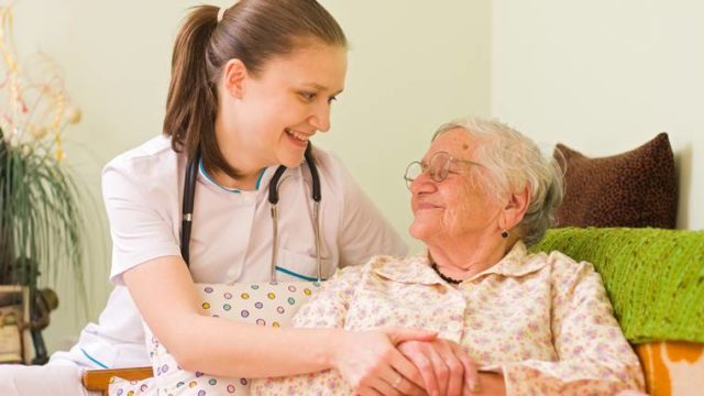 訪問看護師は看護師経験何年目からするのがイイか教える【新卒もOK】