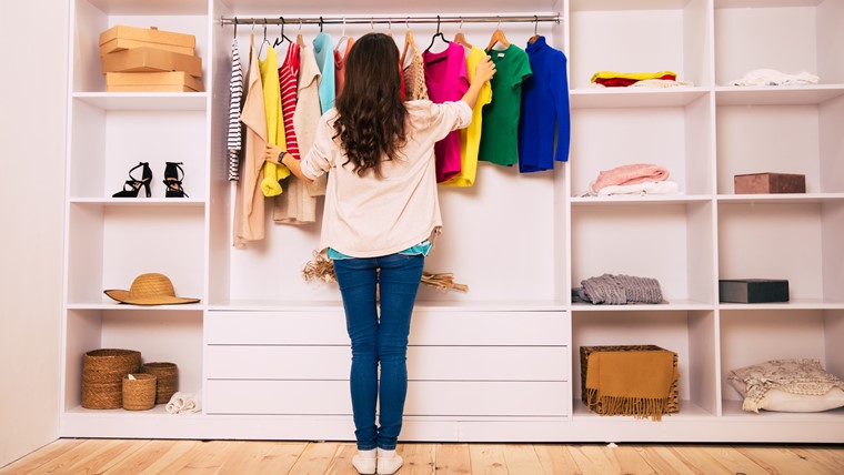 【季節と天候別に解説】訪問看護師が働きやすい服装を紹介する